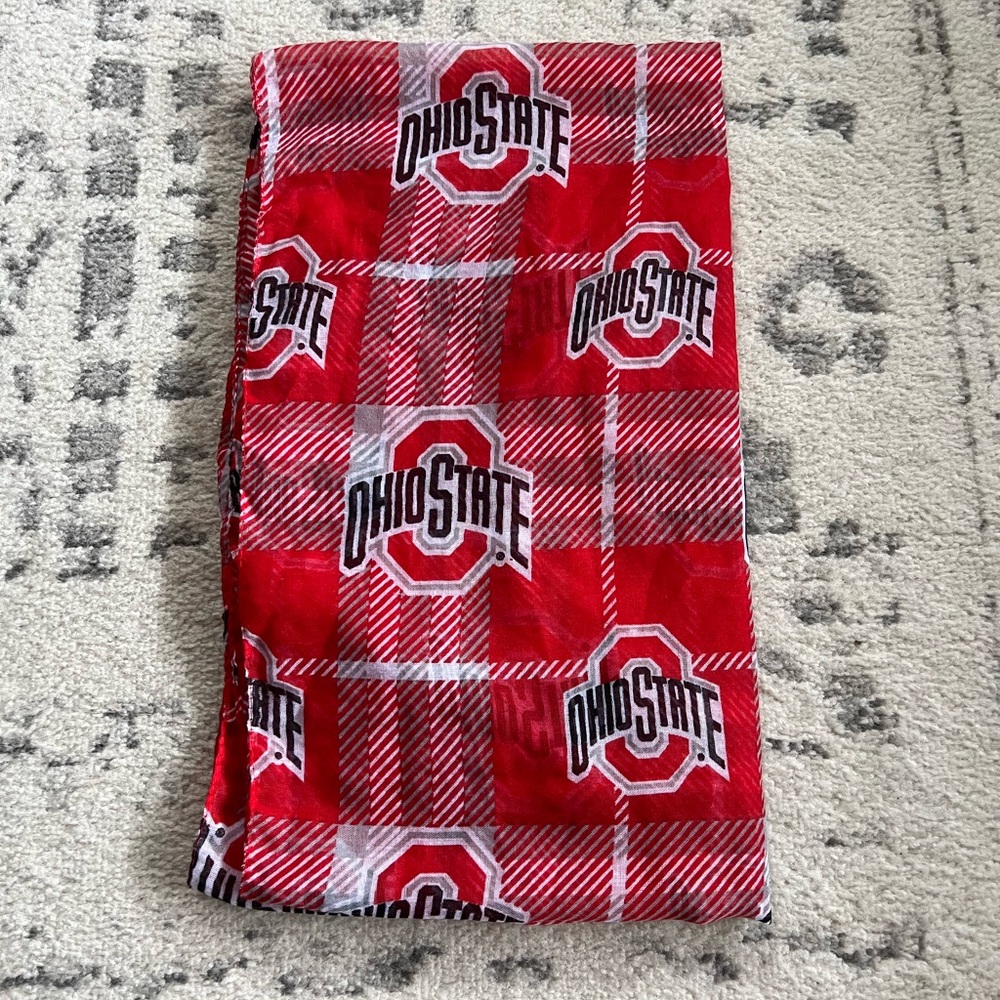 Ohio State Women’s infinity scarf